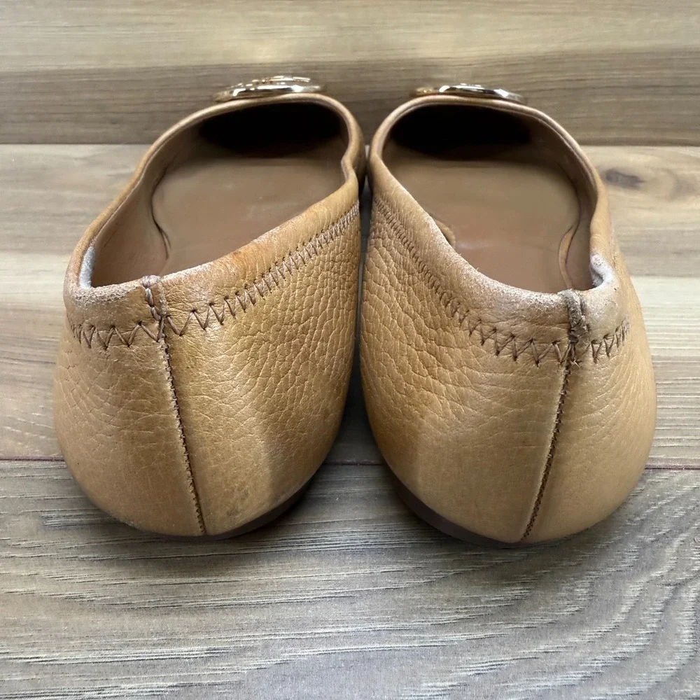 Tory Burch‎ Reva Flats Tan Womens 5 C Pebble Leather Gold Logo